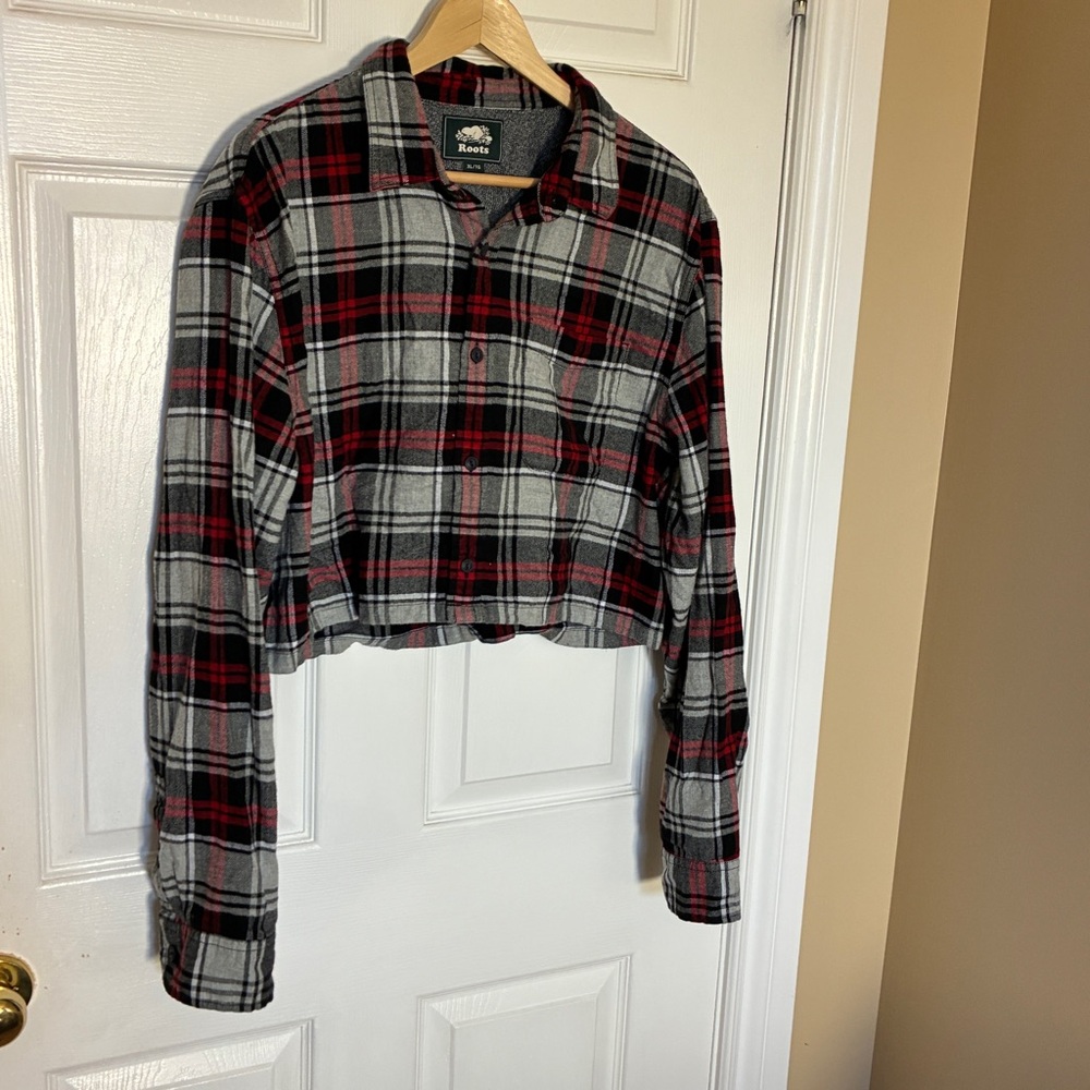 Roots Women’s Cropped Plaid Flannel Button Down Shirt XL